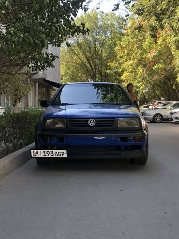хонда шаран: Автомобиль Volkswagen Vento, в синем цвете