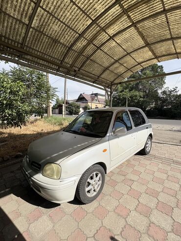 той машина: Nissan March: 2000 г., 1 л, Автомат, Бензин