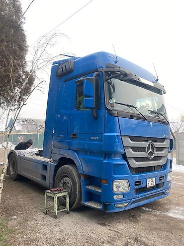 Тягачи: Тягач, Mercedes-Benz — 11