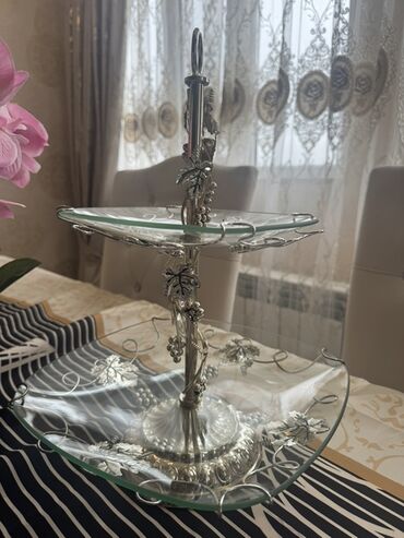 Digər süfrə qabları: Tort və şiriniyyat qabı