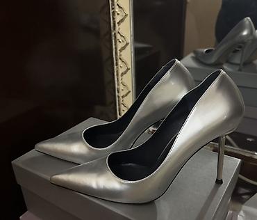 Tuflilər: Gümüşü rəngli klassik qadın gəlinciq ayaqqabısı (pumps) ALISH: 180 azn — 1