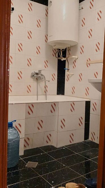 Köhnə tikili: Bakı, 4 otaqlı, Köhnə tikili, m. Əhmədli, 100 kv. m — 19