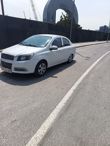 Digər avtomobillər: Ağ rəngdə kompakt sedan. Xüsusiyyətlər: - Kuzov: 4 qapılı sedan, ağ -da lalafo.az — 3 Digər avtomobillər: Ağ rəngdə kompakt sedan. Xüsusiyyətlər: - Kuzov: 4 qapılı sedan, ağ — 3