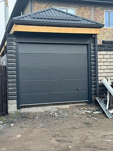 Секционные ворота: Секционные ворота и калитки из сендвич-панелей - Секционные подъемные — 5