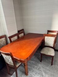 расклодные столы: Зал үчүн үстөл, Колдонулган, Бүктөө, Тик бурчтуу