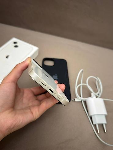 ipone: IPhone 13, Б/у, 128 ГБ, Белый, Зарядное устройство, Защитное стекло, Чехол, 89 % — 7
