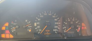 gunes panelleri qiymeti: Mercedes-Benz avtomobilinin spidometri. Spidometr, avtomobilin