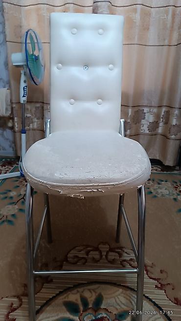 барный стул деревянный: Стол и стул для кафе, Б/у, Самовывоз — 1