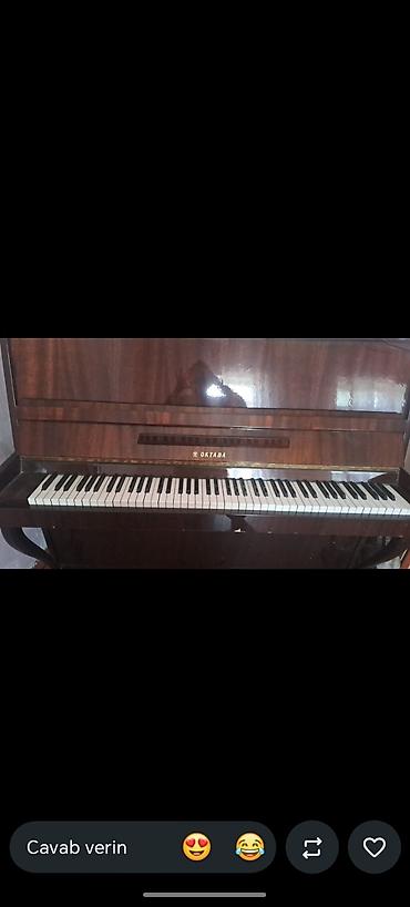 dekor güldan: Upright pianino – Oktava markası - Korpus: tünd qəhvəyi pianino lak — 1
