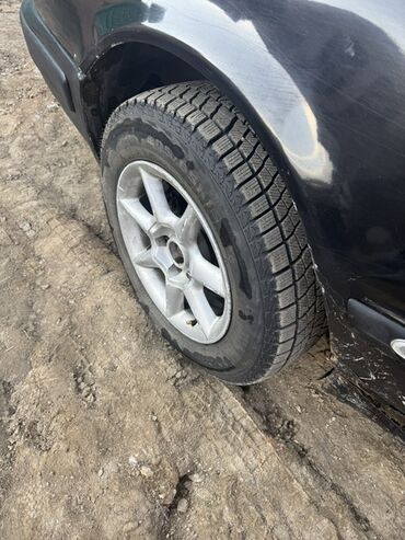 Audi: Audi A4: 1992 г., 2 л, Механика, Бензин, Седан — 2