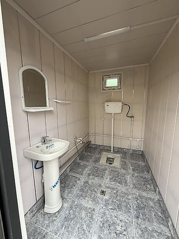 Konteynerlər: Konteyner tipli sanitar qovşağı – 4 bölməli modul WC - Sənaye tipli — 6
