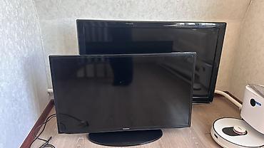 ps3 internet: Два ЖК‑телевизора. 1) Samsung (передний на фото) - Диагональ — 1