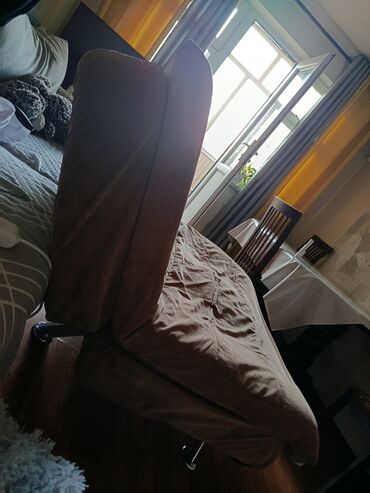 двухъярусный диван кровать: Бүктөмө диван, Колдонулган