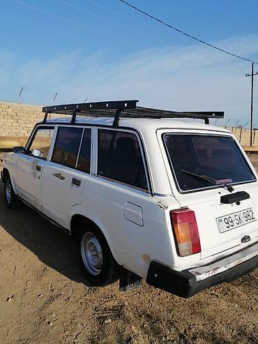 lada 012: VAZ 2104, ağ rəng, universal kuzov. Mühərrik və ötürmə: - — 8