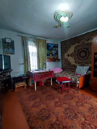 продаю дом с участком кызыл аскер: 3 комнаты, 70 м², 6 соток, Бишкек, Кызыл Аскер Собственник — 5