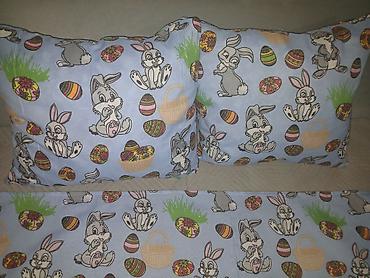 Praznična dekoracija: Dva jastuka + nadstolnjak na lalafo.rs — 1 Praznična dekoracija: Dva jastuka + nadstolnjak — 1