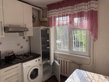 снять квартиру на длительный срок дешево: 3 бөлмө, Менчик ээси, Жарым -жартылай эмереги бар