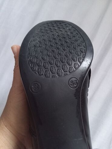 женские белые кроссовки: Qadın qara dəri çəkmə - Rəng: qara - Material: hamar süni dəri (üst at lalafo.az женские белые кроссовки: Qadın qara dəri çəkmə - Rəng: qara - Material: hamar süni dəri (üst