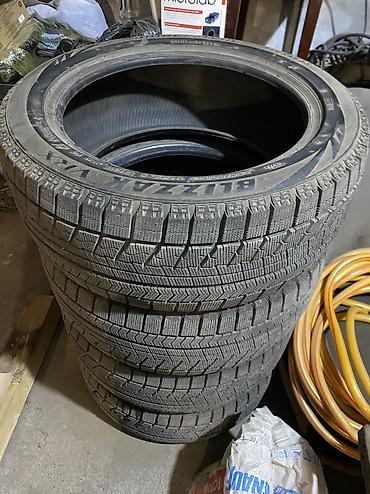 Шины 225 / 50 / R 17, Зима, Б/у, Комплект, Легковые, Япония, Bridgestone