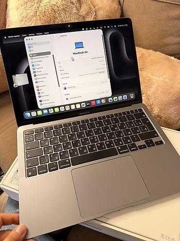 Apple MacBook Air 13" (M1) - Model: 13‑inch MacBook Air with Apple M1