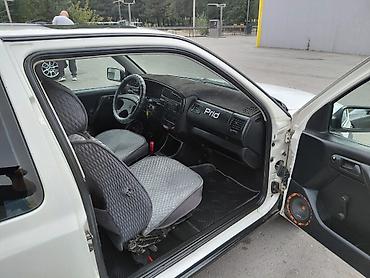 Volkswagen: Volkswagen Golf: 1994 г., 1.6 л, Механика, Бензин, Хэтчбэк — 8