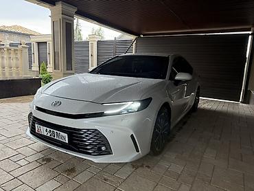 Транспорт: Toyota Camry: 2025 г., 2.5 л, Вариатор, Гибрид, Седан — 4