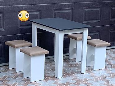 - Mebel dəsti: kvadrat masa + 4 taburet - Rəng: masa — qara üstlük, ağ