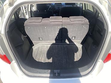 фит 3: Honda Fit: 2010 г., 1.5 л, Автомат, Бензин, Хэтчбэк — 10