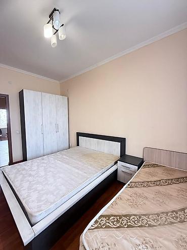 октябрьская: 3 комнаты, 95 м², Элитка, 9 этаж — 10