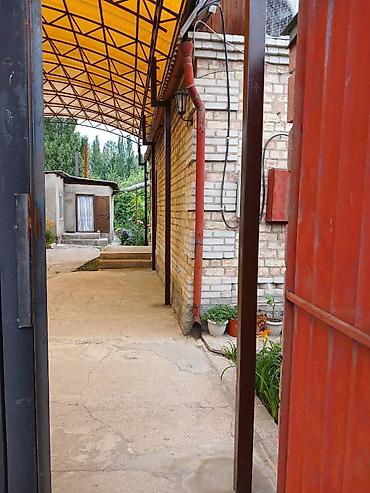 Продажа коттеджей и домов: Дом с участком в престижном районе село Байтик 8 соток Красная — 27