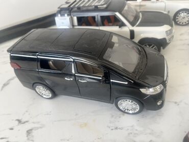 Avtomobil modelləri: Kalleksion demir maşınlar 6 eded yeni dir hamısı bir yerde 70 manat — 9