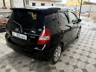 Honda: Honda Fit: 2003 г., 1.3 л, Вариатор, Бензин, Хэтчбэк