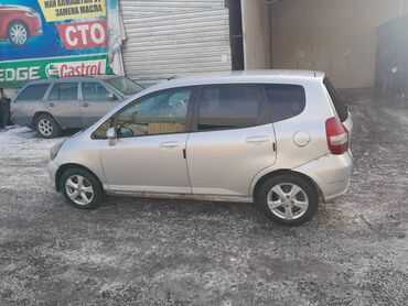 кузовные фит: Honda Fit: 2002 г., 1.3 л, Вариатор, Бензин, Хэтчбэк