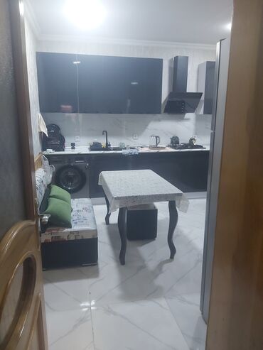 Köhnə tikili: Bakı, Binəqədi qəs., 5 otaqlı, Köhnə tikili, 3 kv. m — 5