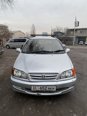 Toyota: Toyota Ipsum: 2001 г., 2 л, Автомат, Бензин, Минивэн