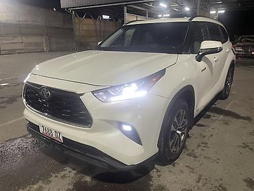 Toyota Highlander: 2021 г., 2.5 л, Гибрид, Кроссовер