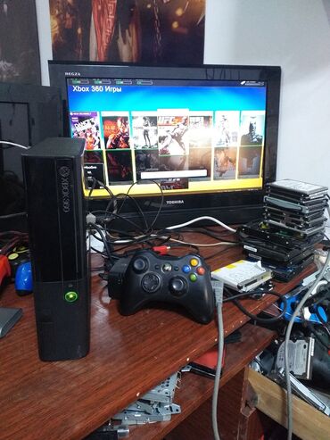 xbox 360 games в Кыргызстан: Обмен или продажа Xbox 360 freebot 250gb,записано 30 игр, и можно