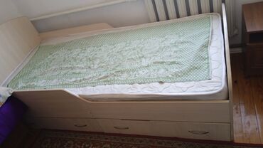односпальные кровати с матрасом: Односпальная Кровать, Б/у