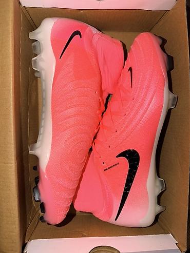 Butslar: Nike futbol butsası – yüksək boğazlı, süni ot və təbii ot üçün dişli — 2