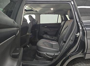 Toyota: Toyota Highlander: 2021 г., 2.5 л, Автомат, Гибрид, Кроссовер — 11