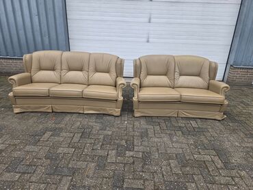 Stilske garniture: Kožna garnitura – set od dve sofe u bež boji - Model: klasični dizajn — 2