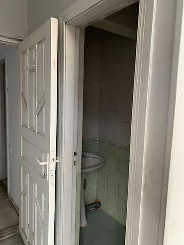 куплю ангар: 🏢 СДАЕТСЯ ПОМЕЩЕНИЕ В АРЕНДУ — 120 м² 📍 Адрес: ул. Чуй, 106 / ул — 5