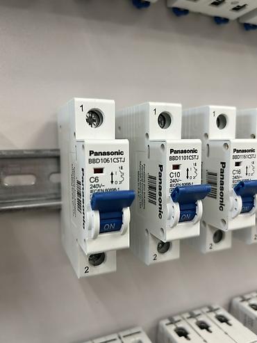 avtomat: Elektrik avtomat, 3 faza, 415 Vt, Ödənişli çatdırılma, Ünvandan götürmə — 3