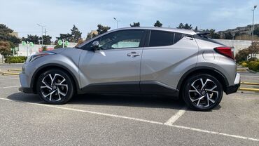 Toyota: Toyota C-HR: 2 l | 2017 il Ofrouder/SUV — 11