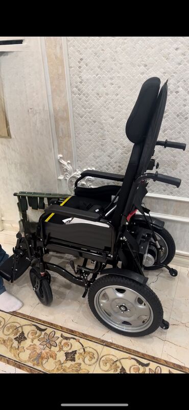Инвалидные коляски: Новая инвалидная коляска с откидной спинкой полная комплектация