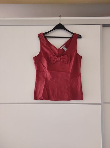 leptir top: S (EU 36), color - Burgundy