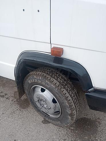 Mercedes-Benz: Mercedes-Benz : 1996 г., 4 л, Механика, Дизель, Фургон — 10