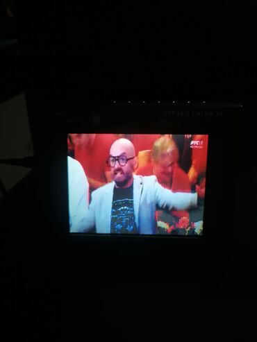 Televizori: Roadstar LCD-5604TFT – prenosivi TFT LCD kolor TV/monitor od (14 cm) — 7