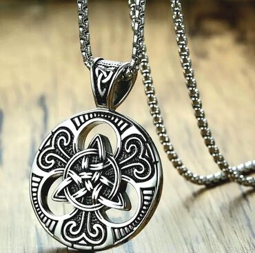 Kulonlar: YENİ, DƏBLİ, müxtəlif növ BOYUNBAĞILAR satılır. ( 2-si 1 birlikdə — 14