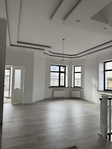 Долгосрочная аренда домов: 400 м², 8 комнат, Парковка, Амбарная, Подвал, погреб — 1